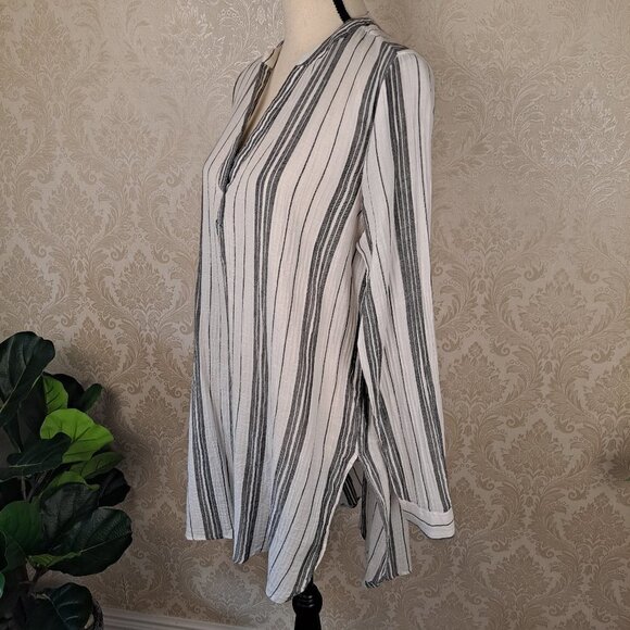 Two by Vince Camuto Size Small Lightweight Black White Striped Cotton Tunic EUC - Picture 5 of 11